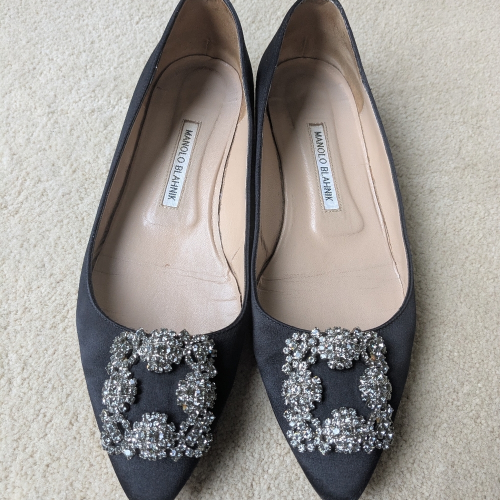 Manolo Blahnik HANGISIFLAT Black Satin Jewel Buckle Flat Pumps Size 39 - Picture 10 of 16